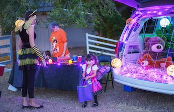 dt trunk or treat2 copy