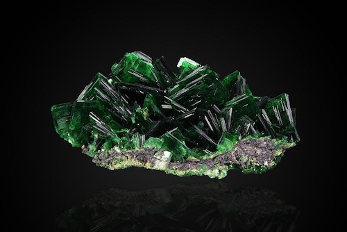 torbernite carlin green usgs. sample originated from musonoi mine democratic republic of the congo and is 5.0cm in size 50