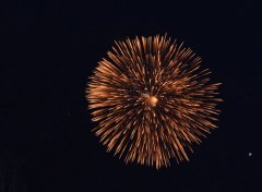 Fireworks display from different distances 070417