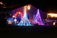 Tyrone features Christmas Lights 2017