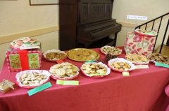 Silver City Woman's Club holds holiday sweet sale 120217
