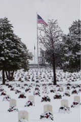 Wreaths Across America 2017 in the snow